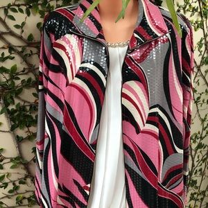 Women’s jacket with zippered front